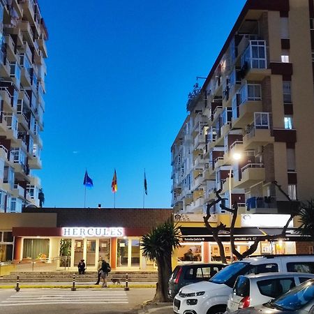 Hercules Paradise 531 Apartamento Con Vistas Al Mar Mediterraneo En Benalmadena A Pasos Del Centro Y Su Vibrante Zona Comercial Disfruta De Una Experiencia Unica En La Costa Del Sol Malaga Andalucia Well-Connected To The Airport Exteriör bild