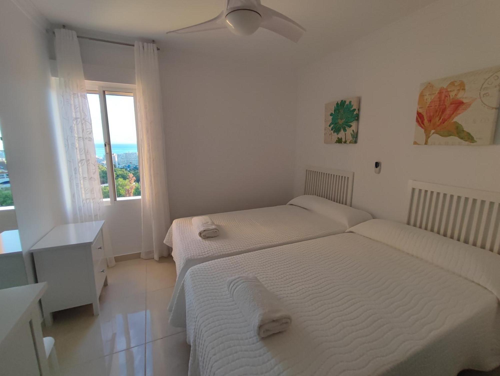 Hercules Paradise 531 Apartamento Con Vistas Al Mar Mediterraneo En Benalmadena A Pasos Del Centro Y Su Vibrante Zona Comercial Disfruta De Una Experiencia Unica En La Costa Del Sol Malaga Andalucia Well-Connected To The Airport Exteriör bild