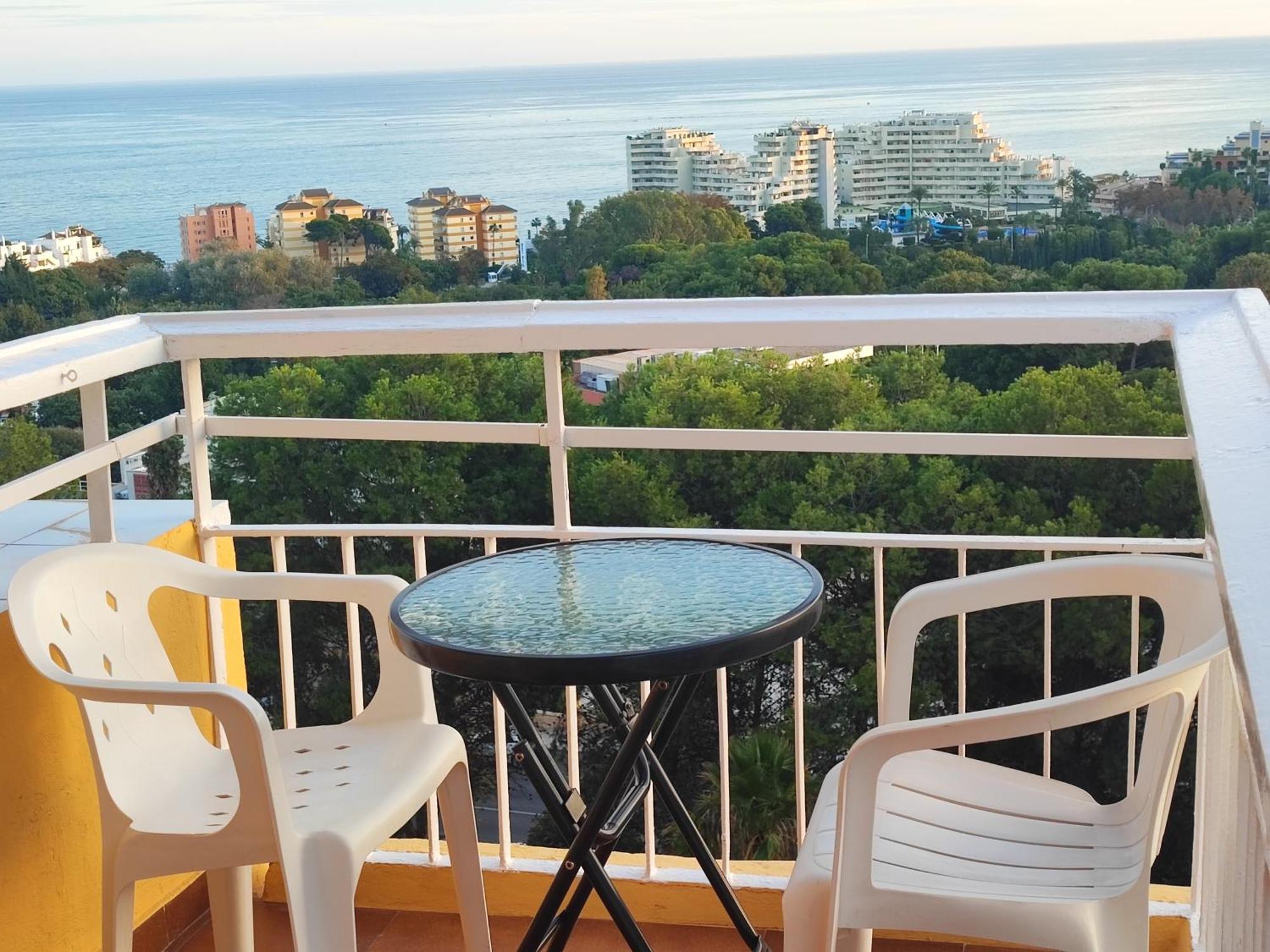 Hercules Paradise 531 Apartamento Con Vistas Al Mar Mediterraneo En Benalmadena A Pasos Del Centro Y Su Vibrante Zona Comercial Disfruta De Una Experiencia Unica En La Costa Del Sol Malaga Andalucia Well-Connected To The Airport Exteriör bild
